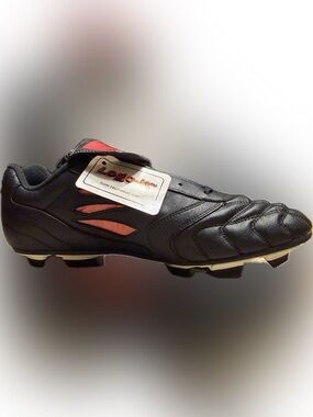 Zephwear.com Zephyr LOGO-IT Black Soccer Cleats with Red Accents